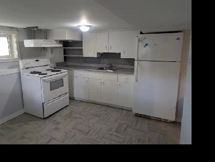 BASEMENT WITH FREE INTERNET (1 BED, 1 BATH) Image# 1