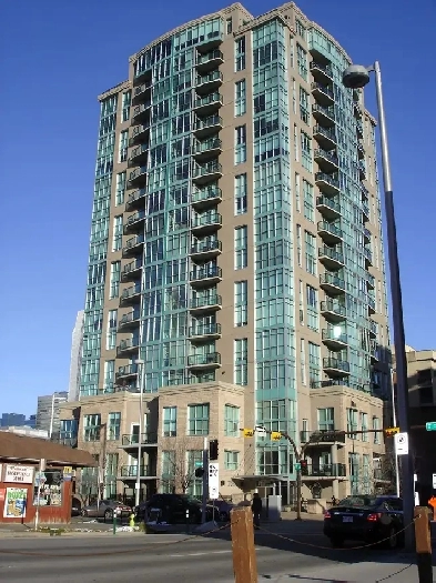 Downtown Calgary Apartment for Rent | Heated Underground Parking Image# 1