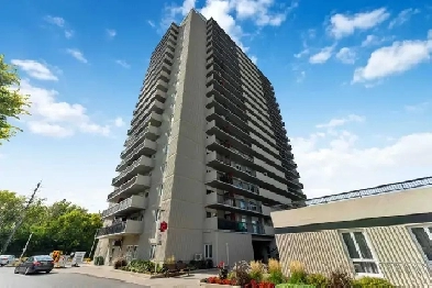 Updated 2-Bed Condo with Parking at the Chateau Vanier Image# 1