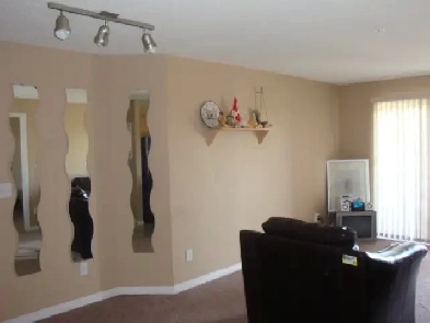 Condo for rent in Ellerslie 2BRs/2Baths Lake view Edmonton South Image# 1