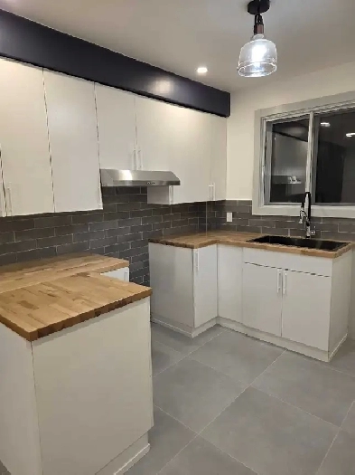 5 1/2 metro fabre disponible 1er janvier Image# 1