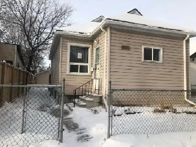 FOR RENT 3 bedroom home with Garage Image# 1