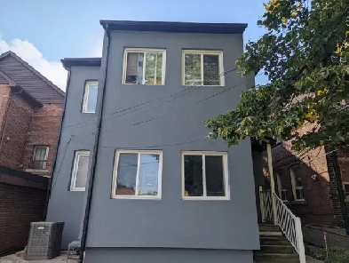 One bedroom Living Kitchen Bath with Separate entranc Image# 1