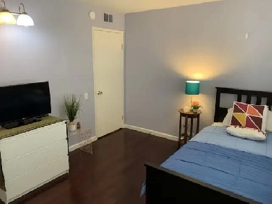 Cozy Furnished Room for Rent in Shared Apartment – $800/month Image# 1