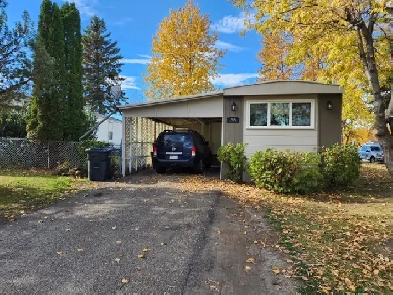 Walkable Mobile Home in Mobile City Estates, Spruce Grove Image# 1