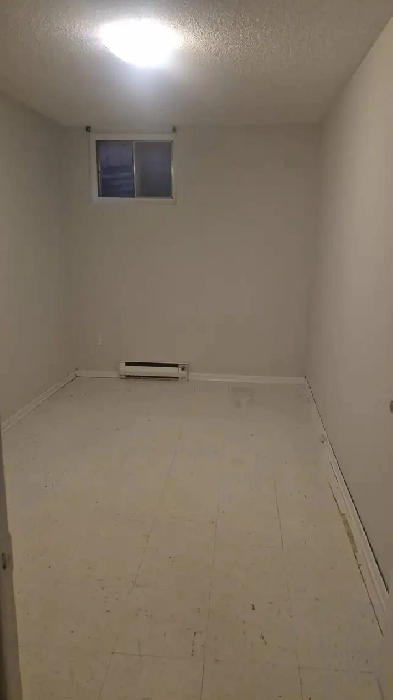 Townhouse- Basement for Rent Image# 1