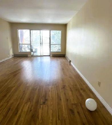 30 Goodine St, unit 09, 2-bedroom apt(1bath 1kt 3rd floor)SOUTH Image# 1