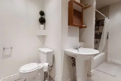 Lease Transfer - Private Room near Guy Concordia Image# 1