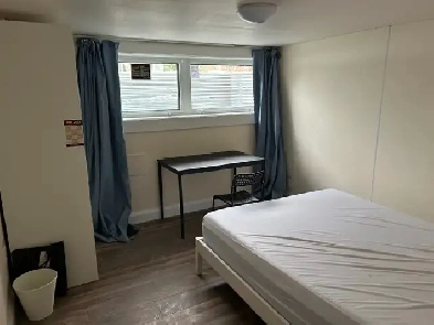 All-inclusive private room near Walkley and Bank Image# 1