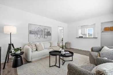 Turn Key Selkirk 3 Bedroom with Garage! Image# 1