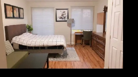 North york clean and bright private room (Female house) Image# 1