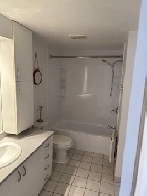 Grand 5½ rez-de-chaussé avec jardin privé (Metro Radisson) Image# 1