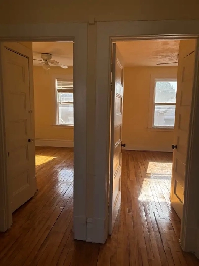 Hintonburg 2 bedroom ( 1 Den) - All Inclusive, $1500 Image# 1