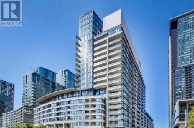 Large 2-Bedroom   Den Condo – Downtown Waterfront – Bright & Mod Image# 1