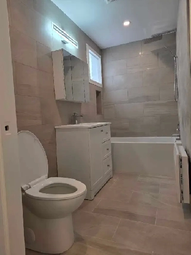 5 1/2 chaleureux et lumineux metro fabre pres de tous Image# 1