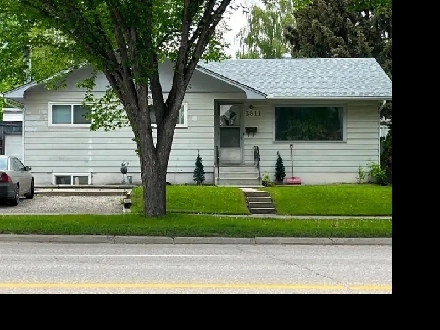 University c-train Brentwood mall close downtown one bedroom Image# 1