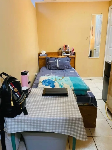 BSMT PRIVATE  ROOM with TOILET in Scarborough  –FEMALE only Image# 1