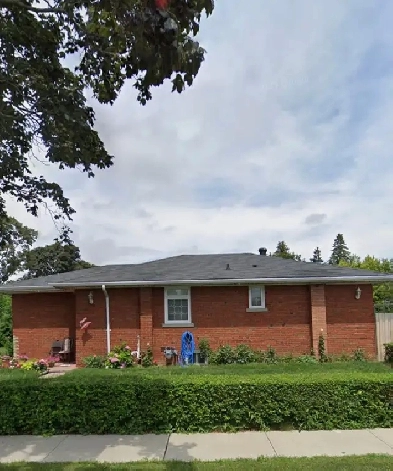 Scarborough-Large Furnished Room with Attached Private Bathroom Image# 1