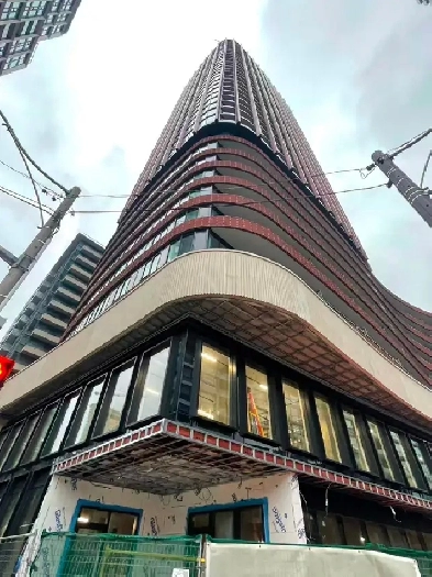 New condo 2 bedroom 2bathroom near Union Station rent by owner Image# 1