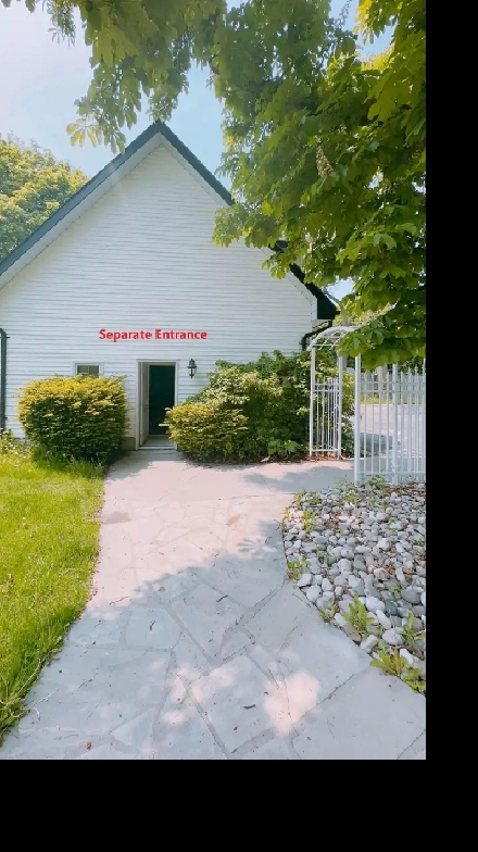 UTSC and Centennial College entire secondary unit for rent Image# 1