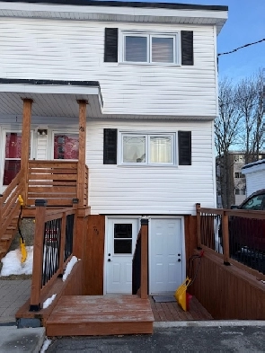 Fabulous 2 Bedroom Fairview Flat Image# 1