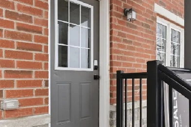 4 Beds 4 Baths TownhouseCA$900 / Month Image# 1