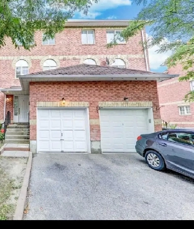 4 bedroom 2 bathrooms townhouse to rent Image# 1