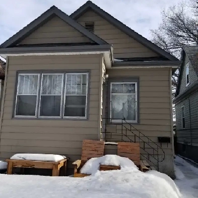 2 Bedroom 1 Bath for Rent Image# 1