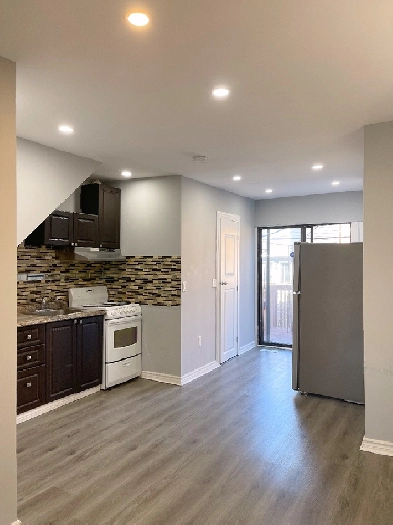 1-Bedroom Main Level Unit Near Oakwood LRT-1695（include Wi-Fi) Image# 1