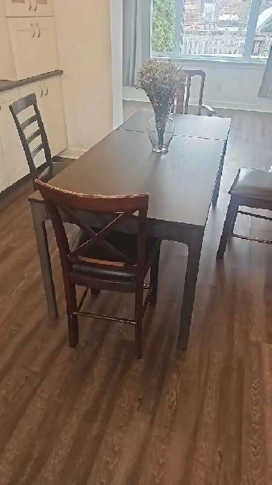 3 bedroom off main st image