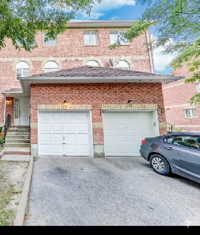 4 bed 2 bath 2 parking townhouse for rent image