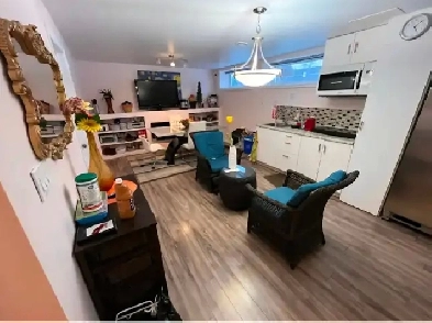 FULLY FURNISHED BEDROOM IN A SAFE, CLEAN & PEACEFUL ENVIRONMENT Image# 1