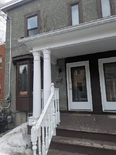 NEW EDINBURGH SEMI-DETACHED HOUSE FOR RENT May FIRST 2,200/MONTH Image# 1