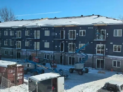 RUSSELL APARTMENT FOR RENT - 1 MONTH FREE Image# 1