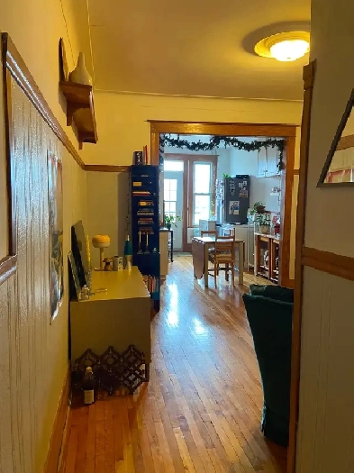 4 1/2  Rosemont petite Patrie Image# 1