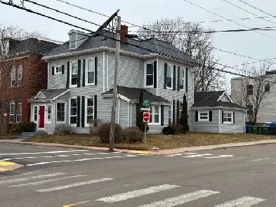 283 Richmond Street -  Central Location Image# 1