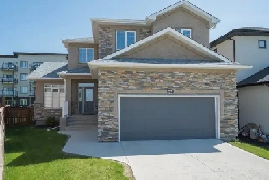 Beautiful 3 Bedroom Home - 77 Mardena Crescent Image# 1