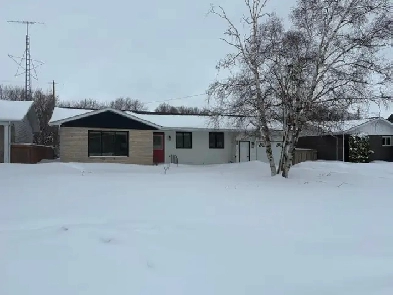 46 Fifth Avenue Gimli Manitoba image