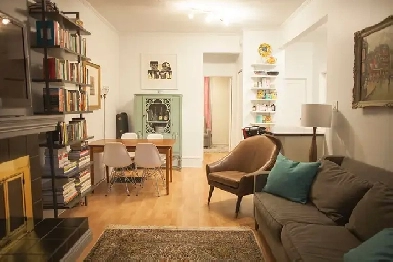 2 Bedroom in Prime High Park with a private backyard image