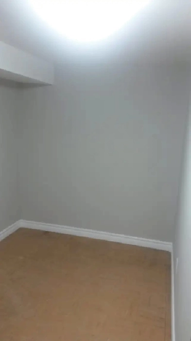 Room available for rent near Seneca College (Newnham Campus) Image# 1