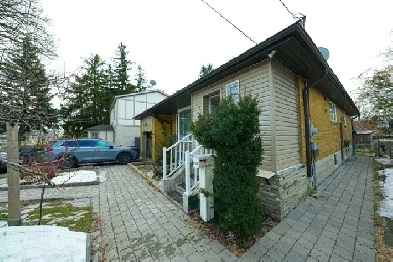 Attention: Rare Detached Bungalow for rent, Kennedy and Eglinton Image# 1