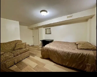 Furnished large bright room Single male $890 m all utilities Image# 1