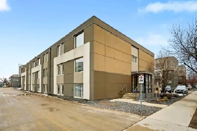 FOR SALE: Bright 2-bed condo on Troy Ave! Image# 1
