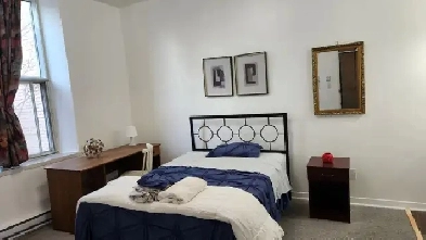 Chambre meublee bain prive-$760-Berri-Uqam-Room w private bath Image# 1