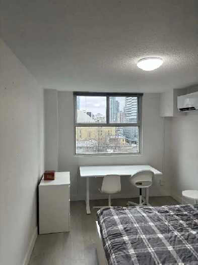 Sublet: Private Bedroom in 3-Bedroom Unit @ Avant Toronto Image# 1