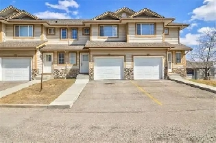4-Bedroom, 3-Bath 2-Storey Walkout Basement House with Garage Image# 1