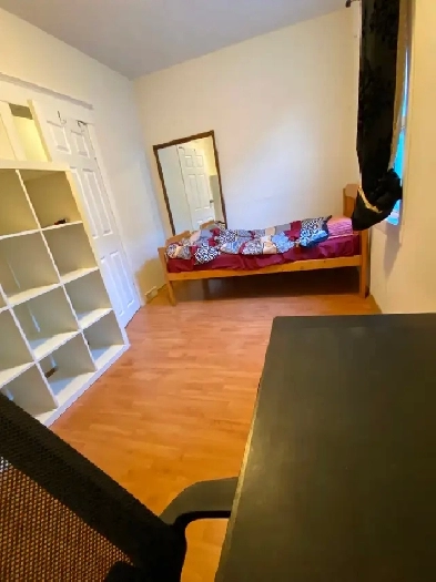 Cozy room in eastyork available from Aug 1st ,$850/month Image# 1