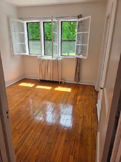 Centrally located apartment (downtown) Image# 1