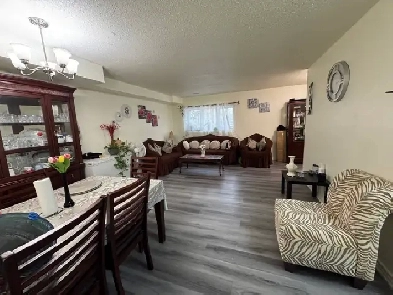 One room main floor share Image# 1