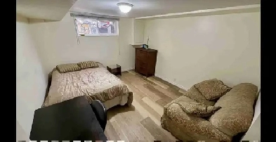 large and bright room for a male $890  with utilities incl Image# 1